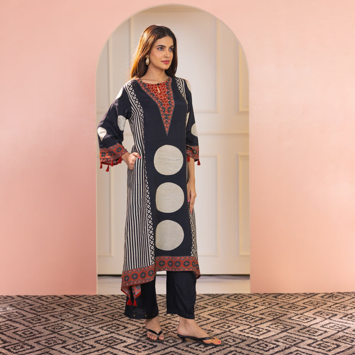 monochrome panel kurta set