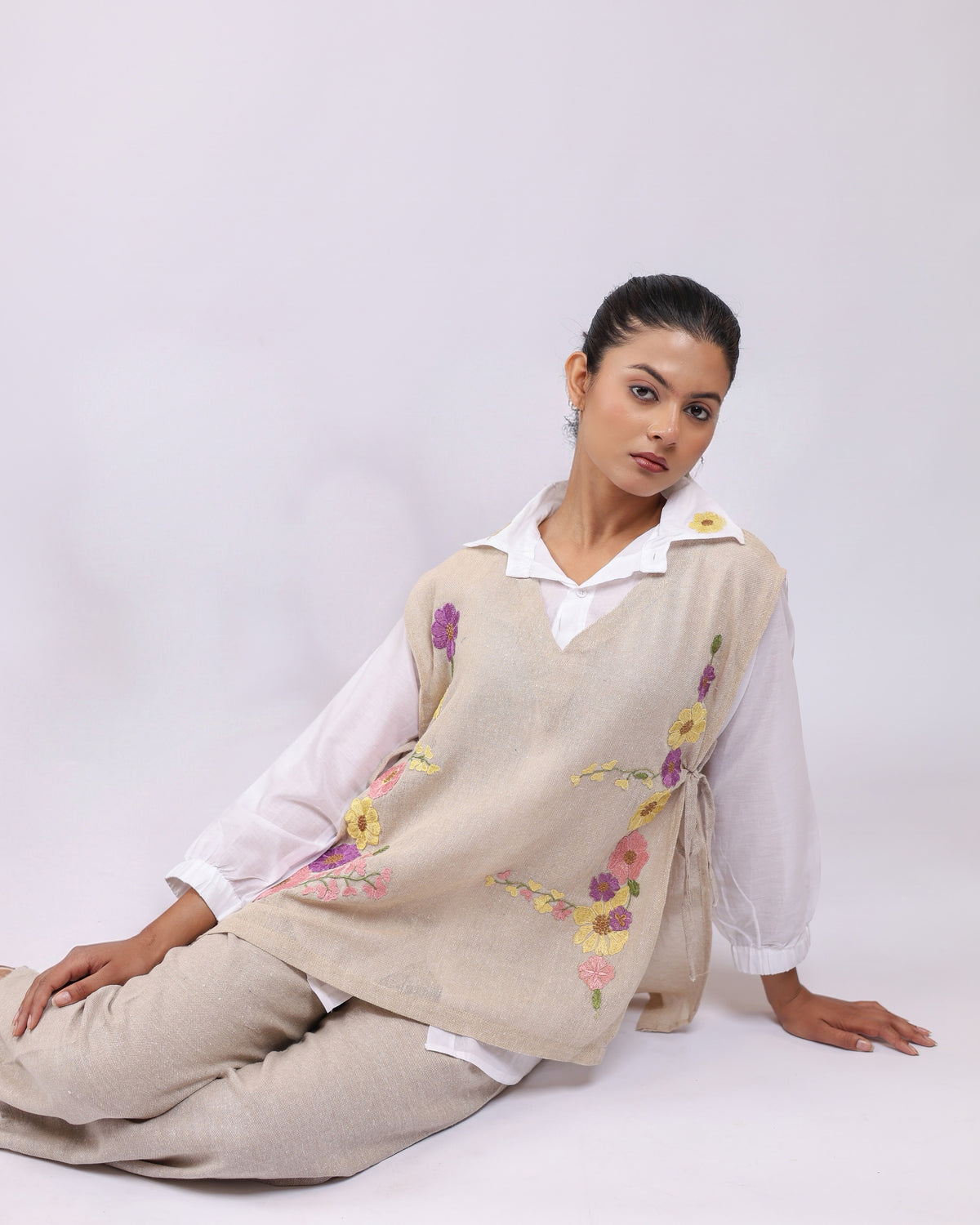 floral embroidered 3 piece jute co ord set